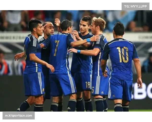 双前锋配置复苏 面对三后卫体系时重新获得青睐